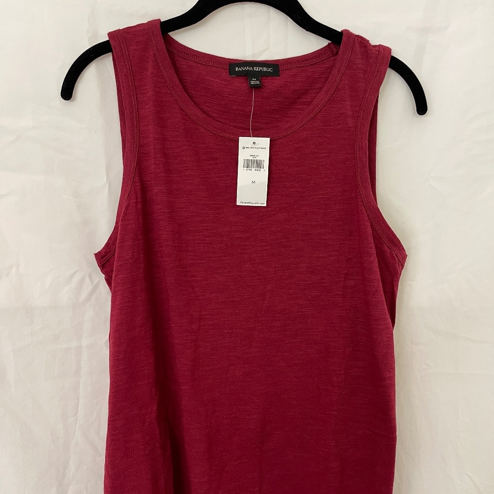Banana Republic - tank with open back